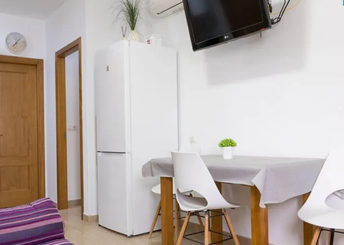 Juani Solo Familia O Parejas 